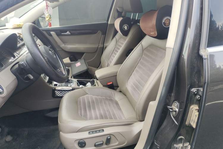 Used Volkswagen Magotan 2012 2.0 TSI Ultimate Edition Left Front Seat
