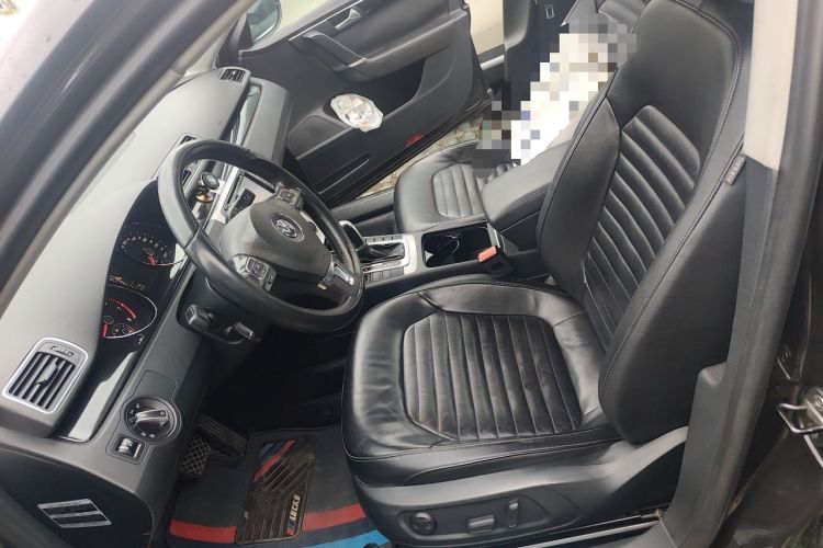 Used Volkswagen Magotan 2012 1.8TSI Luxury Model Left Front Seat
