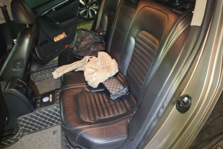 Used Volkswagen Magotan 2012 Revised 1.8TSI Luxury Version Left Rear Seat