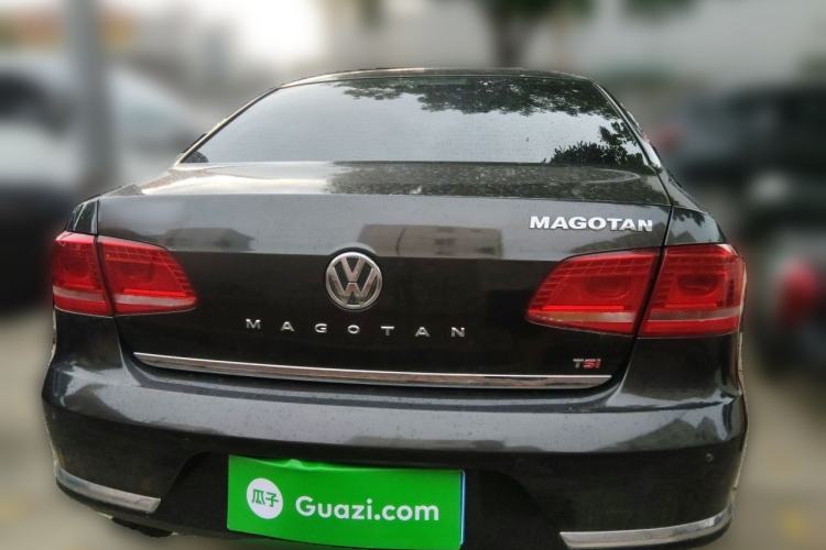 Used Volkswagen Magotan 2012 1.8TSI Luxury Model Rear