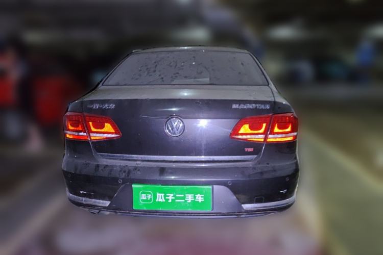 Used Volkswagen Magotan 2012 Facelift 2.0 TSI Prestige Model Rear