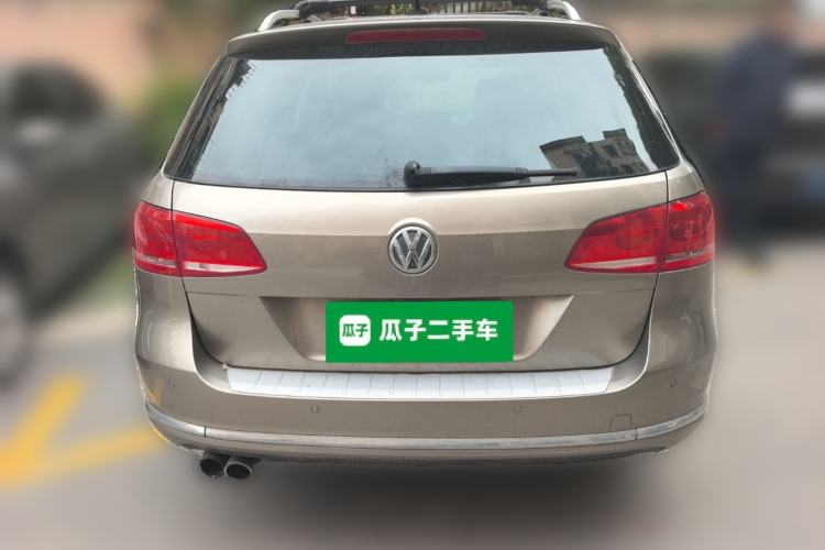 Used Volkswagen Magotan 2012 Travel Edition 2.0 TSI Comfort Version Rear