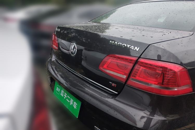 Used Volkswagen Magotan 2012 1.8TSI Luxury Model Rear