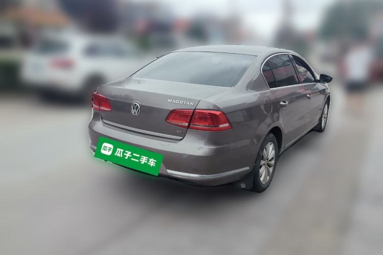 Used Volkswagen Magotan 2012 1.8TSI Luxury Model Rear Right 45 Deg