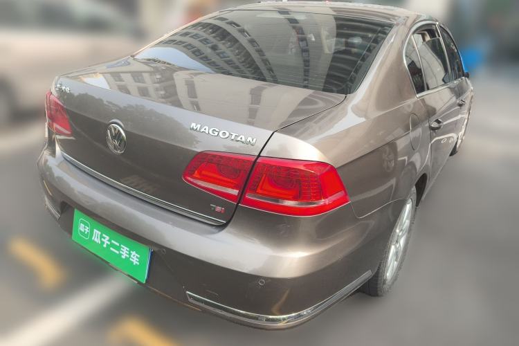 Used Volkswagen Magotan 2012 Revised Version 1.8TSI Leading Edition Rear Right 45 Deg