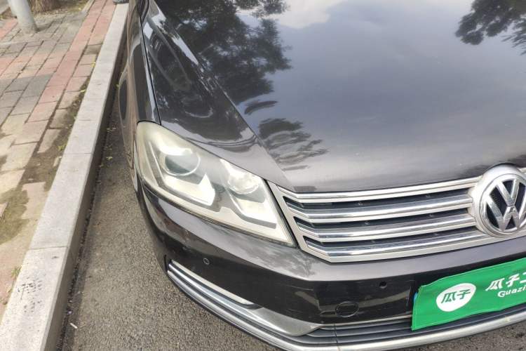 Used Volkswagen Magotan 2012 2.0 TSI Ultimate Edition Right Front Headlight