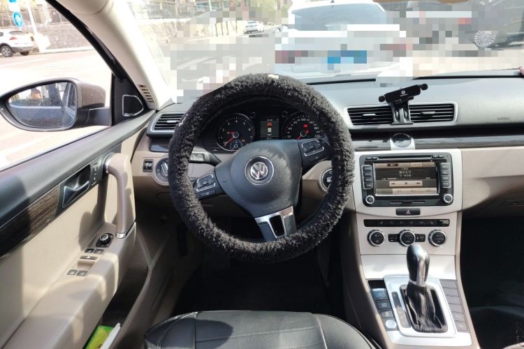 Used Volkswagen Magotan 2012 2.0 TSI Ultimate Edition Steering Wheel