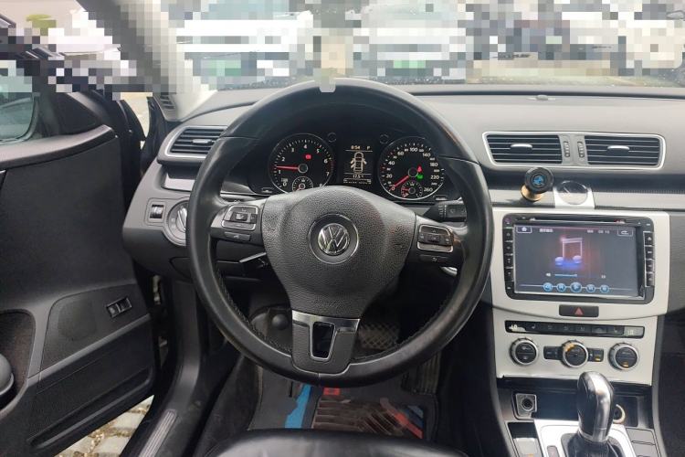 Used Volkswagen Magotan 2012 1.8TSI Luxury Model Steering Wheel