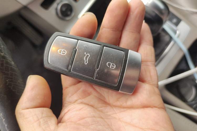 Used Volkswagen Magotan 2012 2.0 TSI Ultimate Edition Vehicle Key