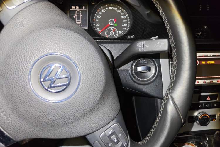 Used Volkswagen Magotan 2012 Revised 1.8TSI Luxury Version Vehicle Key