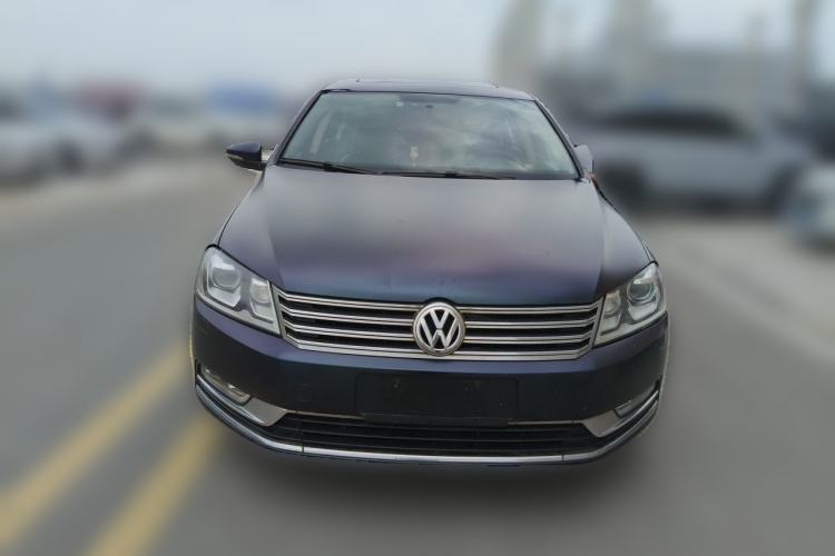 Used Volkswagen Magotan 2012 Revised Version 2.0 TSI Luxury Edition Front