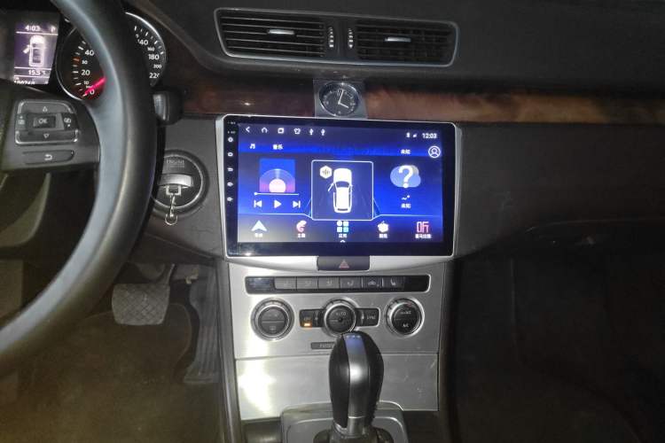 Used Volkswagen Magotan 2012 Travel Edition 2.0 TSI Comfort Version Audio And AC Panel