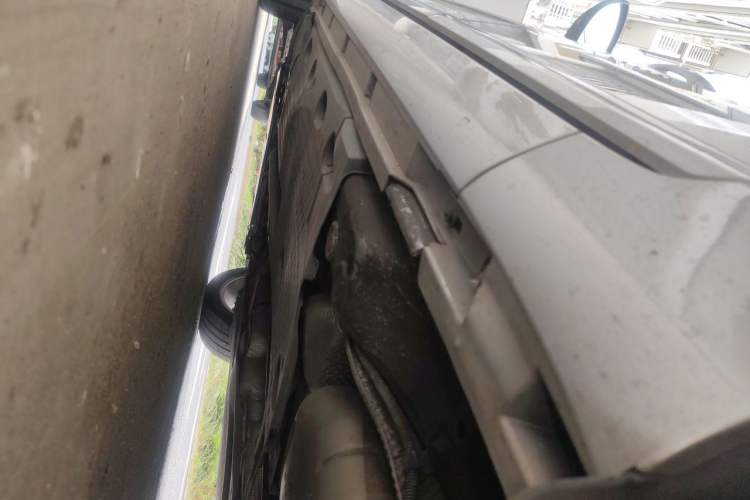 Used Volkswagen Magotan 2012 Travel Edition 2.0 TSI Comfort Version Chassis Rear Left