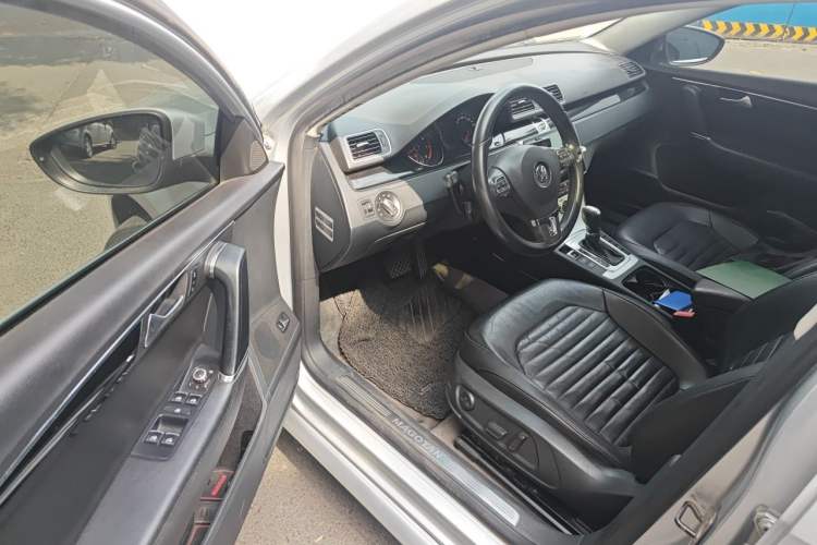 Used Volkswagen Magotan 2012 Revised 1.8TSI Luxury Version Driver Seat