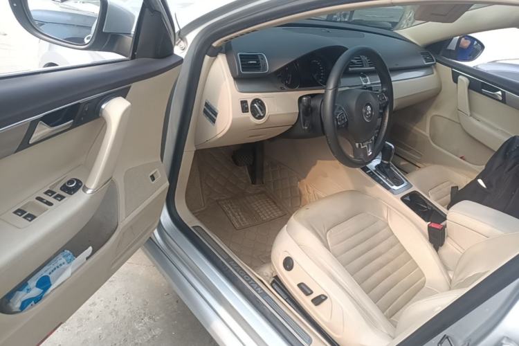 Used Volkswagen Magotan 2012 Revised 1.8TSI Luxury Version Driver Seat