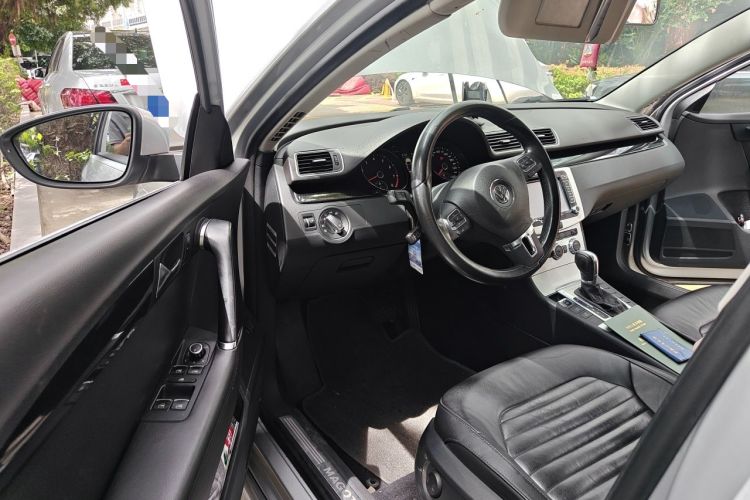 Used Volkswagen Magotan 2012 1.8TSI Luxury Model Driver Seat