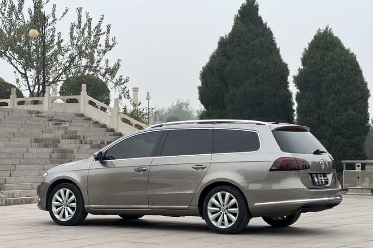 Used Volkswagen Magotan 2012 Travel Edition 2.0 TSI Luxury Version Exterior 2