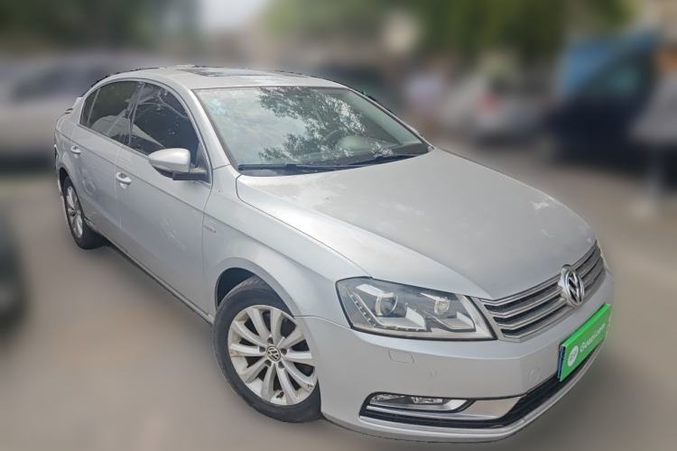 Used Volkswagen Magotan 2012 Revised 1.8TSI Luxury Version Front Right 45 Deg
