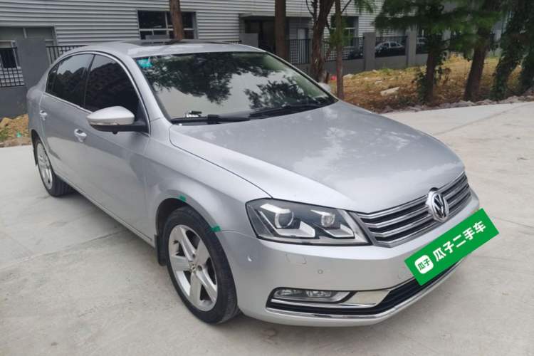 Used Volkswagen Magotan 2012 2.0 TSI Ultimate Edition Front Right 45 Deg
