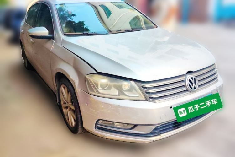 Used Volkswagen Magotan 2012 1.8TSI Prestige Model Front Right 45 Deg