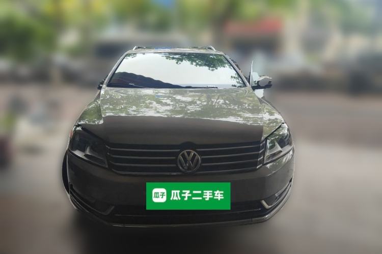 Used Volkswagen Magotan 2012 Travel Edition 2.0 TSI Luxury Version Front
