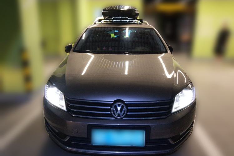 Used Volkswagen Magotan 2012 Travel Edition 2.0 TSI Luxury Version Front