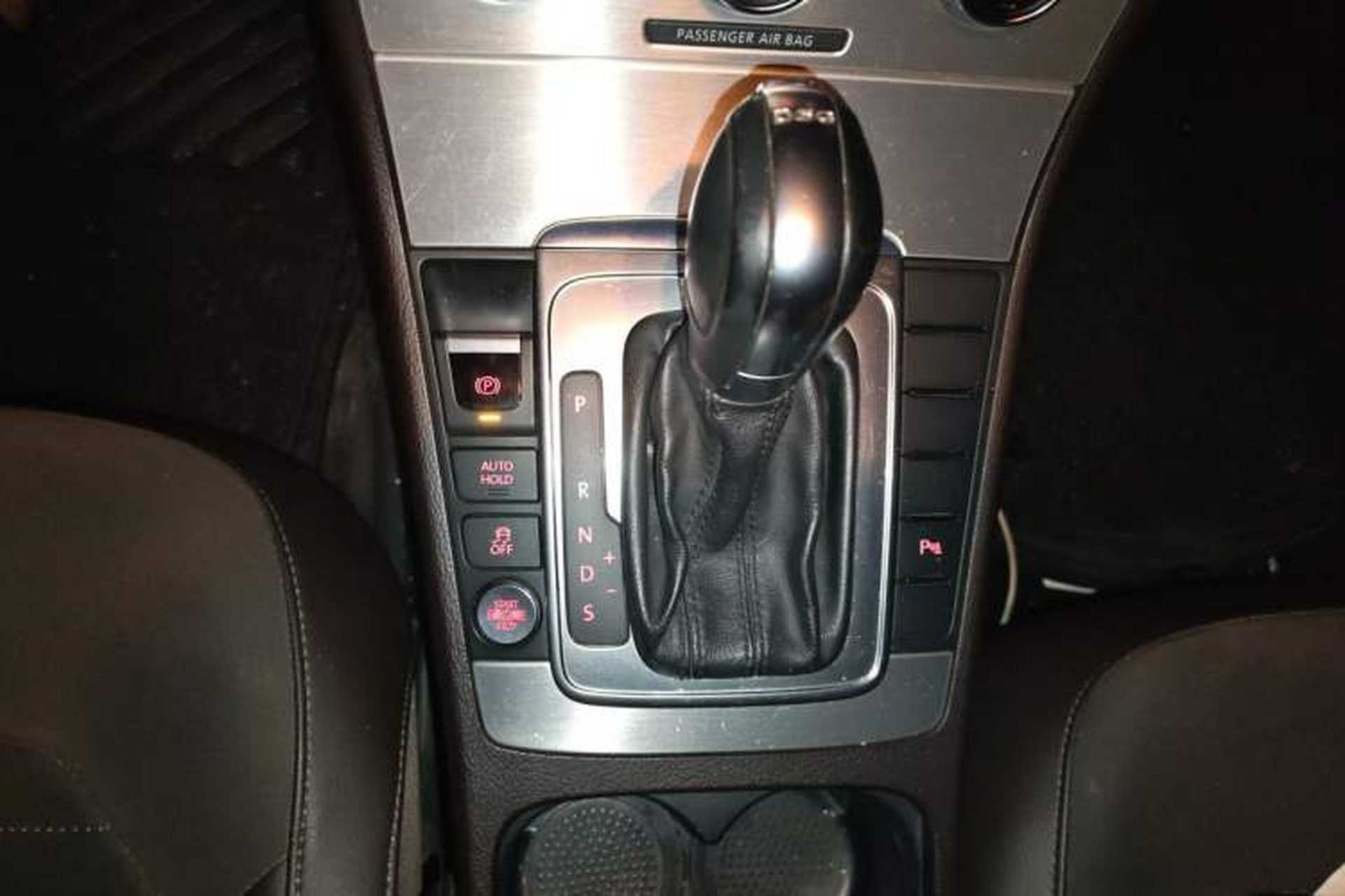 Used Volkswagen Magotan 2012 Travel Edition 2.0 TSI Luxury Version Gear Lever