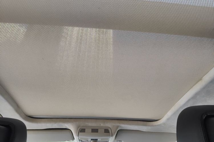 Used Volkswagen Magotan 2012 Travel Edition 2.0 TSI Four-Wheel Drive Luxury Version Headliner