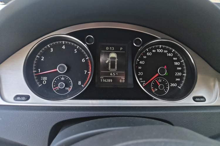Used Volkswagen Magotan 2012 Travel Edition 2.0 TSI 4x4 Comfort Version Instrument Cluster