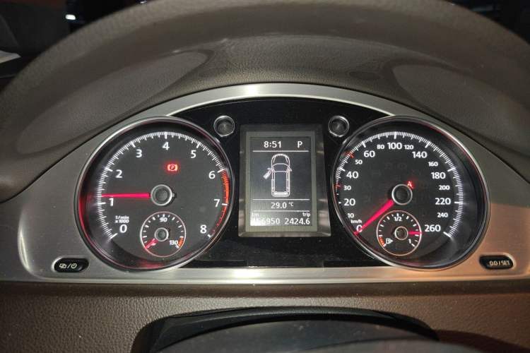 Used Volkswagen Magotan 2012 Travel Edition 2.0 TSI Four-Wheel Drive Luxury Version Instrument Cluster