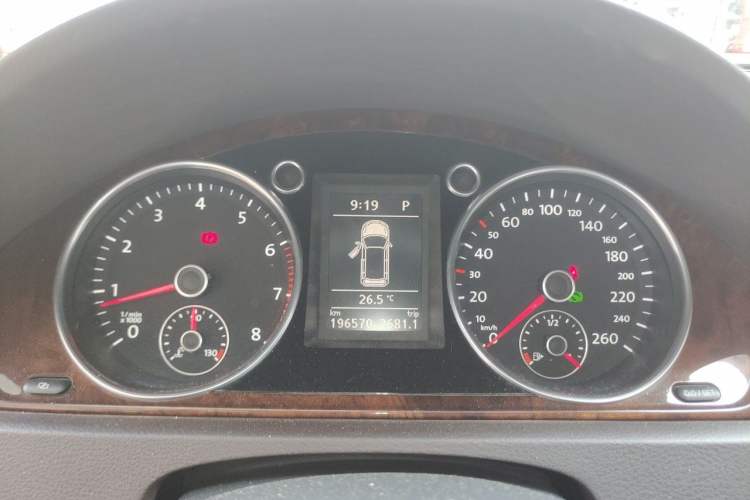 Used Volkswagen Magotan 2012 Travel Edition 2.0 TSI Luxury Version Instrument Cluster