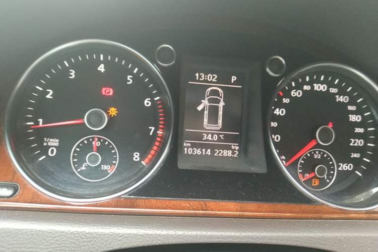 Used Volkswagen Magotan 2012 Travel Edition 2.0 TSI Comfort Version Instrument Cluster