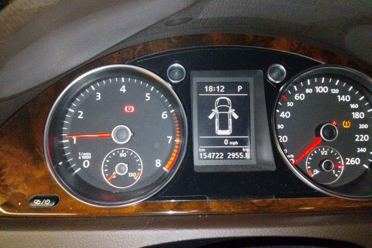 Used Volkswagen Magotan 2012 Travel Edition 2.0 TSI Luxury Version Instrument Cluster