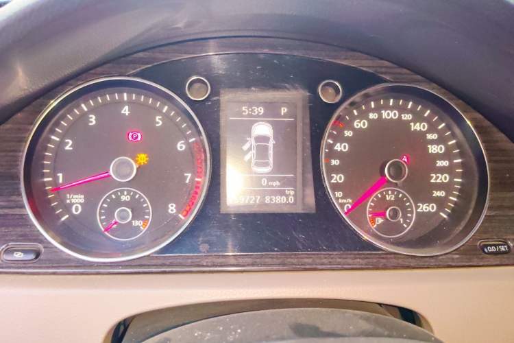 Used Volkswagen Magotan 2012 1.8TSI Prestige Model Instrument Cluster