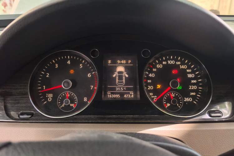 Used Volkswagen Magotan 2012 2.0 TSI Ultimate Edition Instrument Cluster
