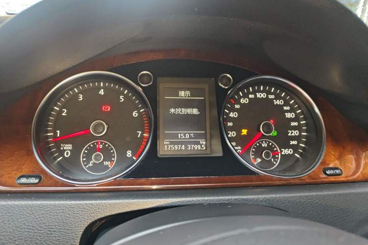 Used Volkswagen Magotan 2012 Travel Edition 2.0 TSI Comfort Version Instrument Cluster