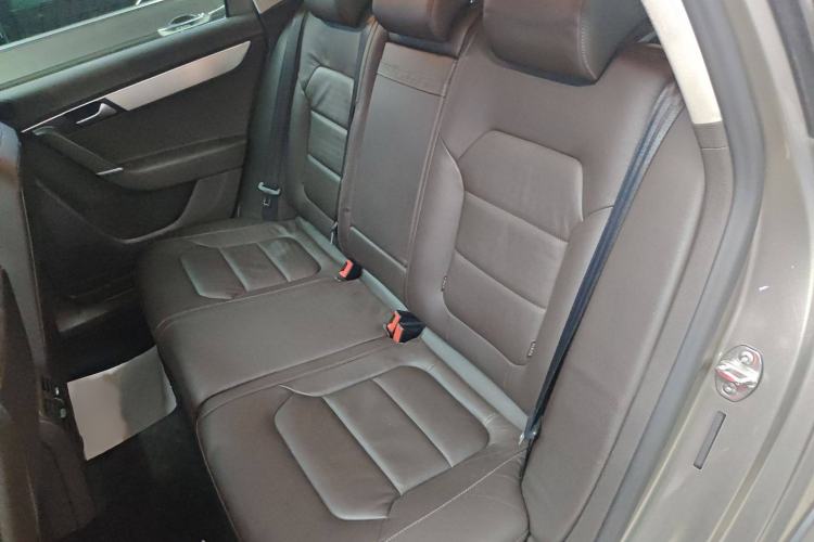 Used Volkswagen Magotan 2012 Travel Edition 2.0 TSI 4x4 Comfort Version Interior 1
