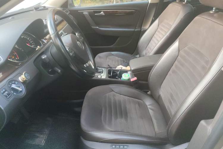 Used Volkswagen Magotan 2012 Travel Edition 2.0 TSI Comfort Version Left Front Seat