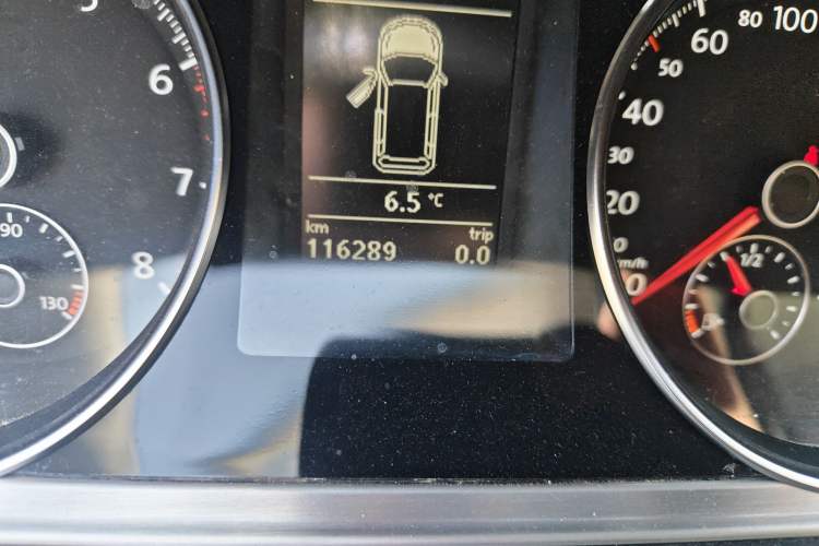 Used Volkswagen Magotan 2012 Travel Edition 2.0 TSI 4x4 Comfort Version Odometer Close Up