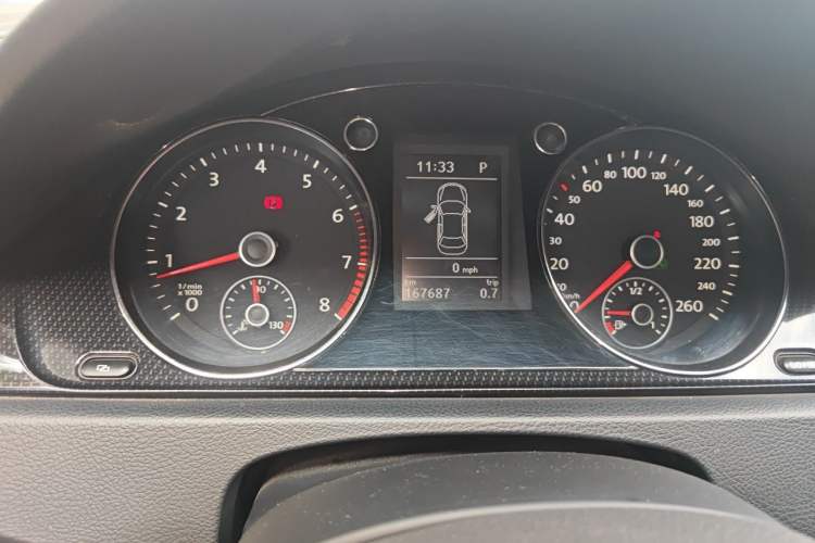 Used Volkswagen Magotan 2012 Revised 1.8TSI Luxury Version Odometer Close Up