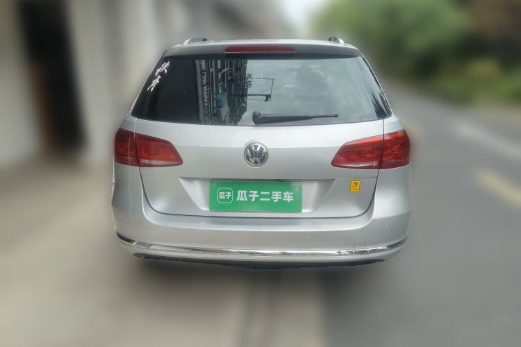 Used Volkswagen Magotan 2012 Travel Edition 2.0 TSI Comfort Version Rear