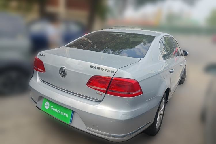 Used Volkswagen Magotan 2012 Revised 1.8TSI Luxury Version Rear Right 45 Deg