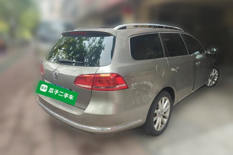 Used Volkswagen Magotan 2012 Travel Edition 2.0 TSI Luxury Version Rear Right 45 Deg