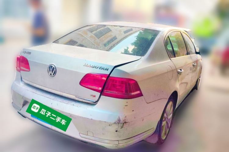 Used Volkswagen Magotan 2012 1.8TSI Prestige Model Rear Right 45 Deg
