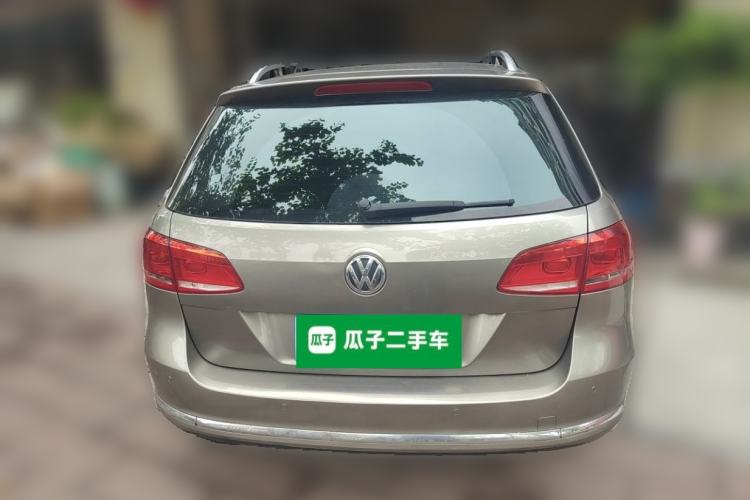 Used Volkswagen Magotan 2012 Travel Edition 2.0 TSI Luxury Version Rear