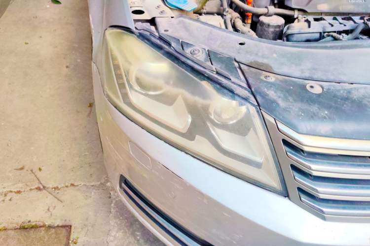 Used Volkswagen Magotan 2012 1.8TSI Prestige Model Right Front Headlight