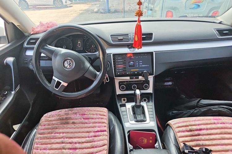 Used Volkswagen Magotan 2012 Revised 1.8TSI Comfort Version Center Console
