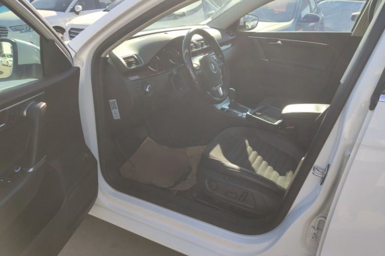 Used Volkswagen Magotan 2012 Travel Edition 2.0 TSI Comfort Version Driver Seat