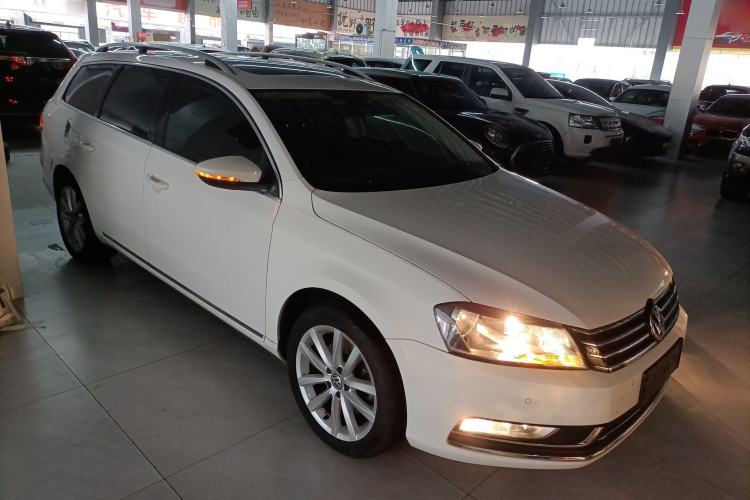 Used Volkswagen Magotan 2012 Travel Edition 2.0 TSI Comfort Version Exterior 1