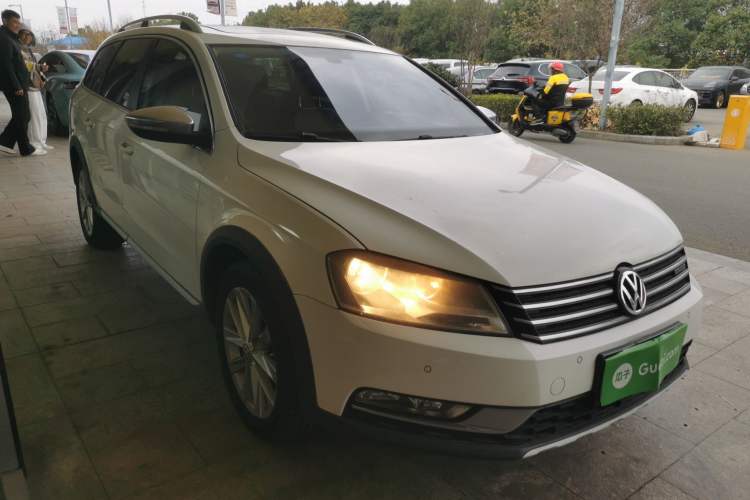Used Volkswagen Magotan 2012 Travel Edition 2.0 TSI 4x4 Comfort Version Exterior 2
